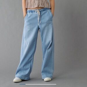 American Eagle Stretch Low-rise Ultra Wide-leg Pull-on Jean